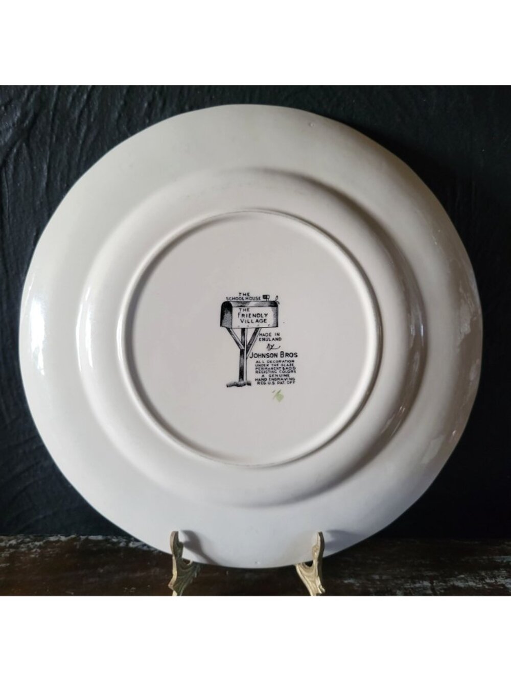 Vintage Johnson Brothers The Friendly Village Dinner Plate "The Schoolhouse" Sce - Picture 5 of 6